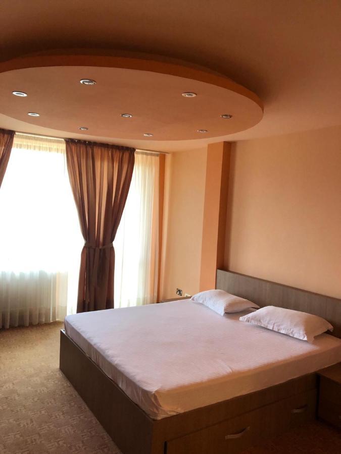 Genco Hotel Mountain View Predeal Exterior photo